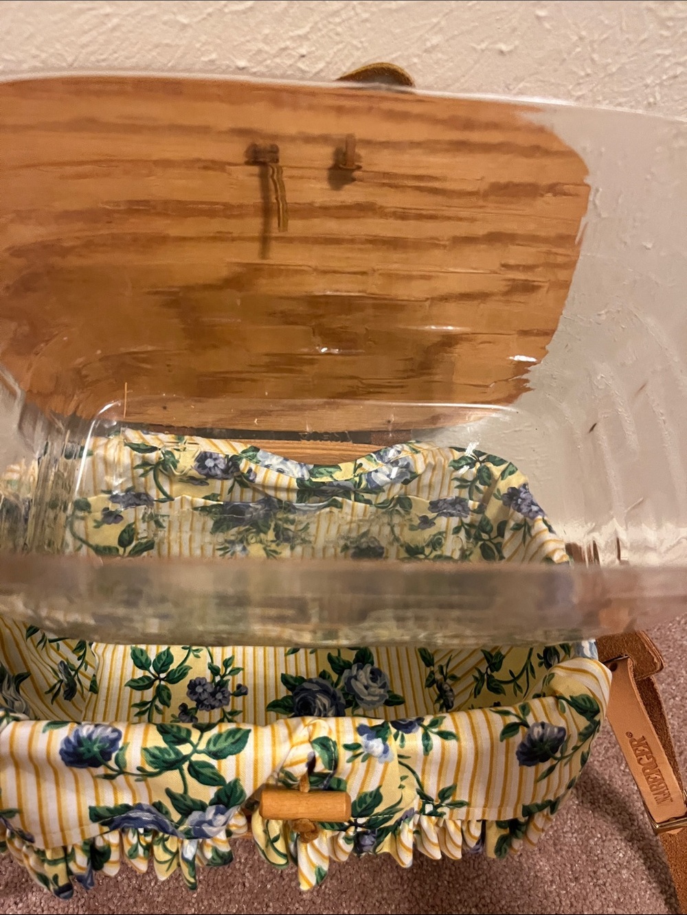 Longaberger Brown Woven Basket bag with Yellow Floral Liner and one more liner - Picture 4 of 7